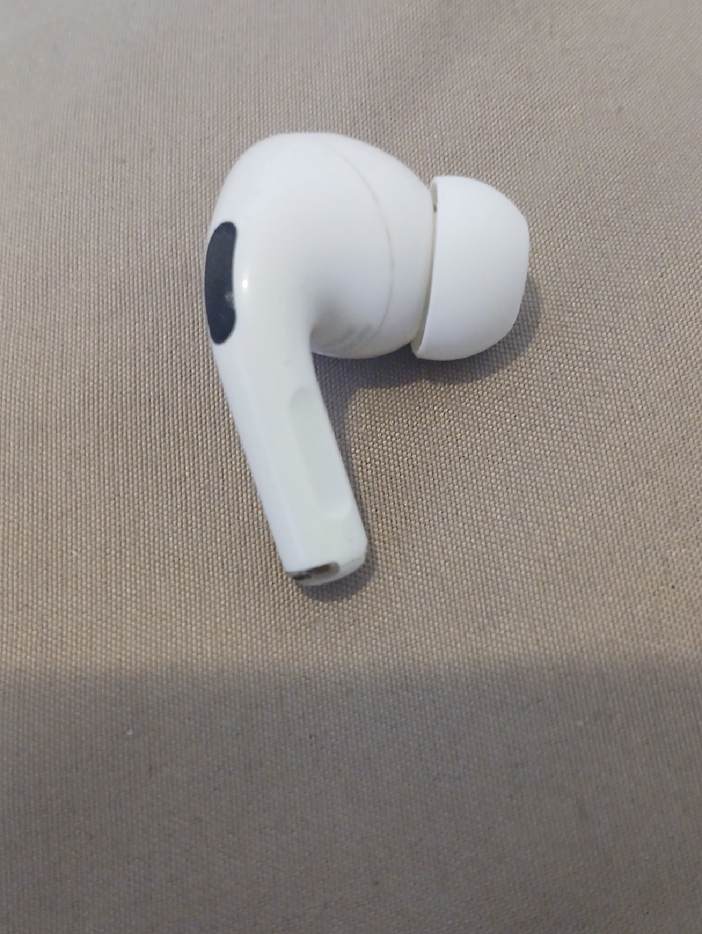 Apple A3047 wireless In-Ear Earbud (RIGHT ONLY)
